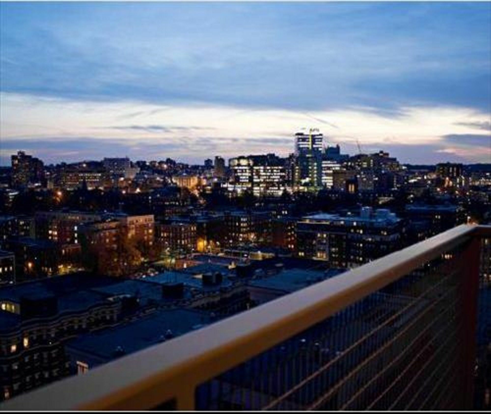 Global Luxury Suites At Kenmore Square บอสตัน ภายนอก รูปภาพ